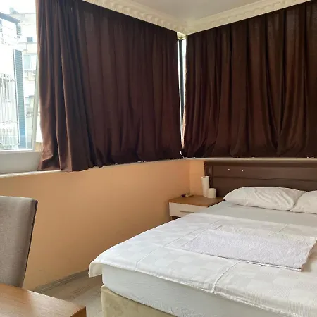 Sies Hotel 2*